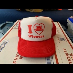 Wienerschnitzel snap back trucker hat/ I❤️Wieners